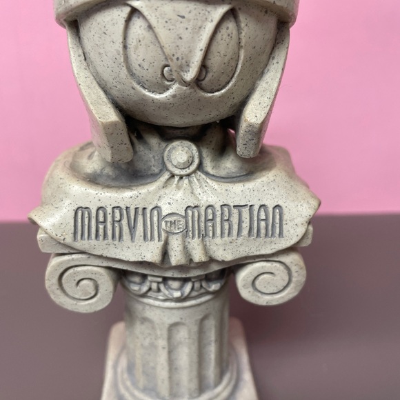 Looney Tunes Marvin the Martian Bust Resin Statue Rare/ Error No Date Stamp - Picture 2 of 5